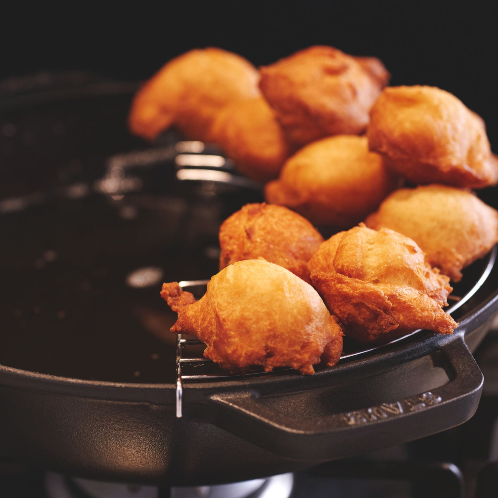 30 cm, Wok avec couvercle en verre, Gris graphite Staub - Mathon - 2