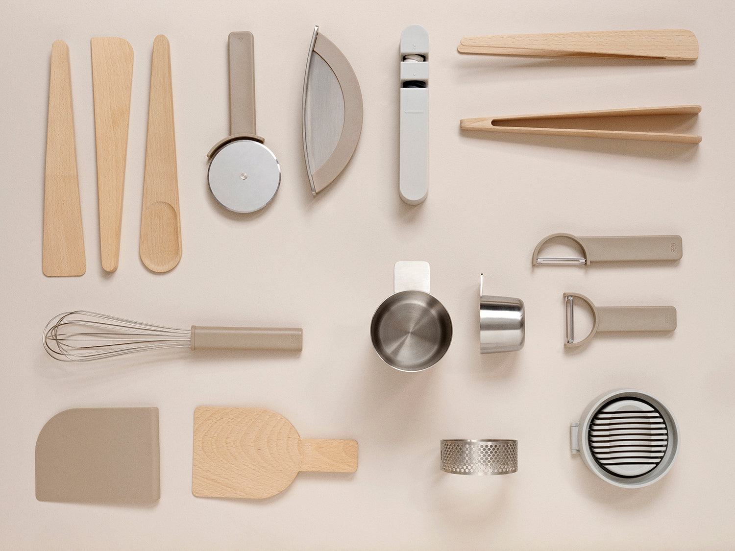 Roulette à pizza SINGLES en polypropylène et acier inoxydable Taupe doux Zone Denmark - Mathon - 4