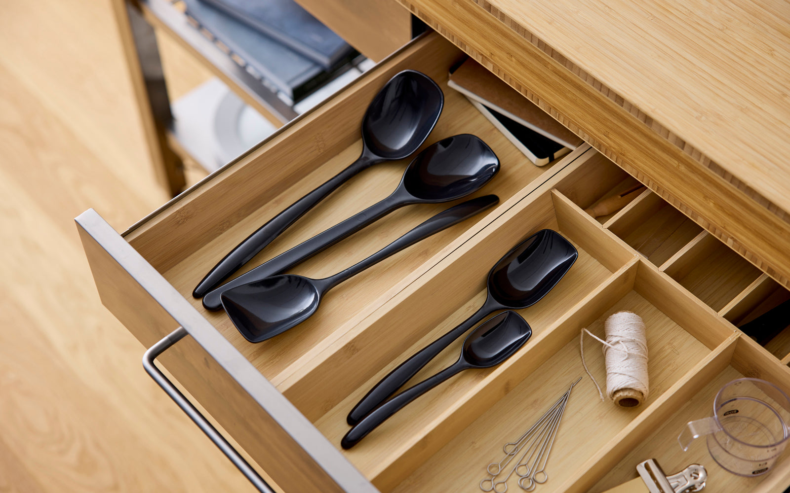 Cuillère large NEW CLASSIC en durostima® Noir de carbone Rosti - Mathon - 7