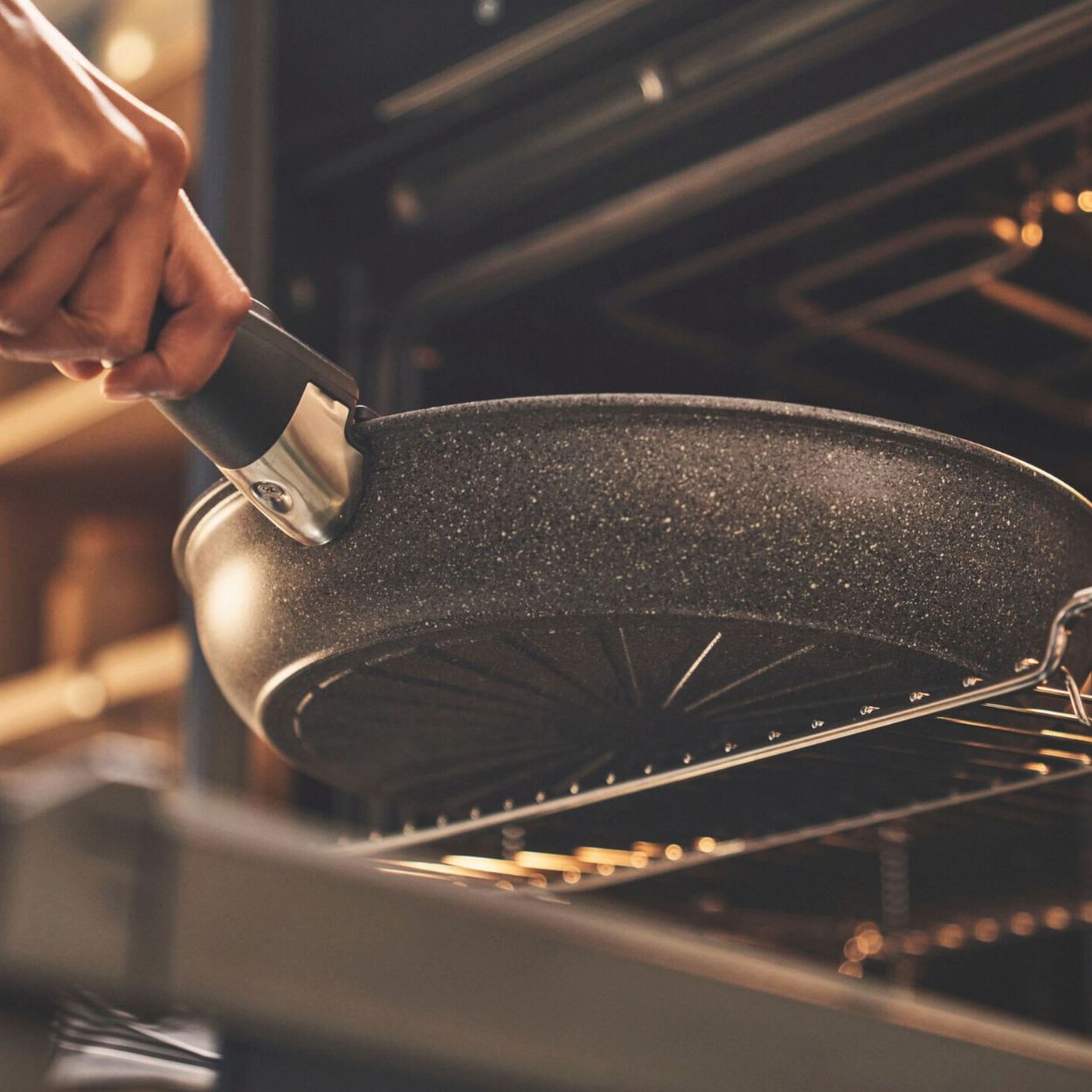 Set de 4 poêles Torre (Poêle 24 cm + Poêle 28 cm + Casserole 16 cm + Poignée amovible) Ballarini - Mathon - 6