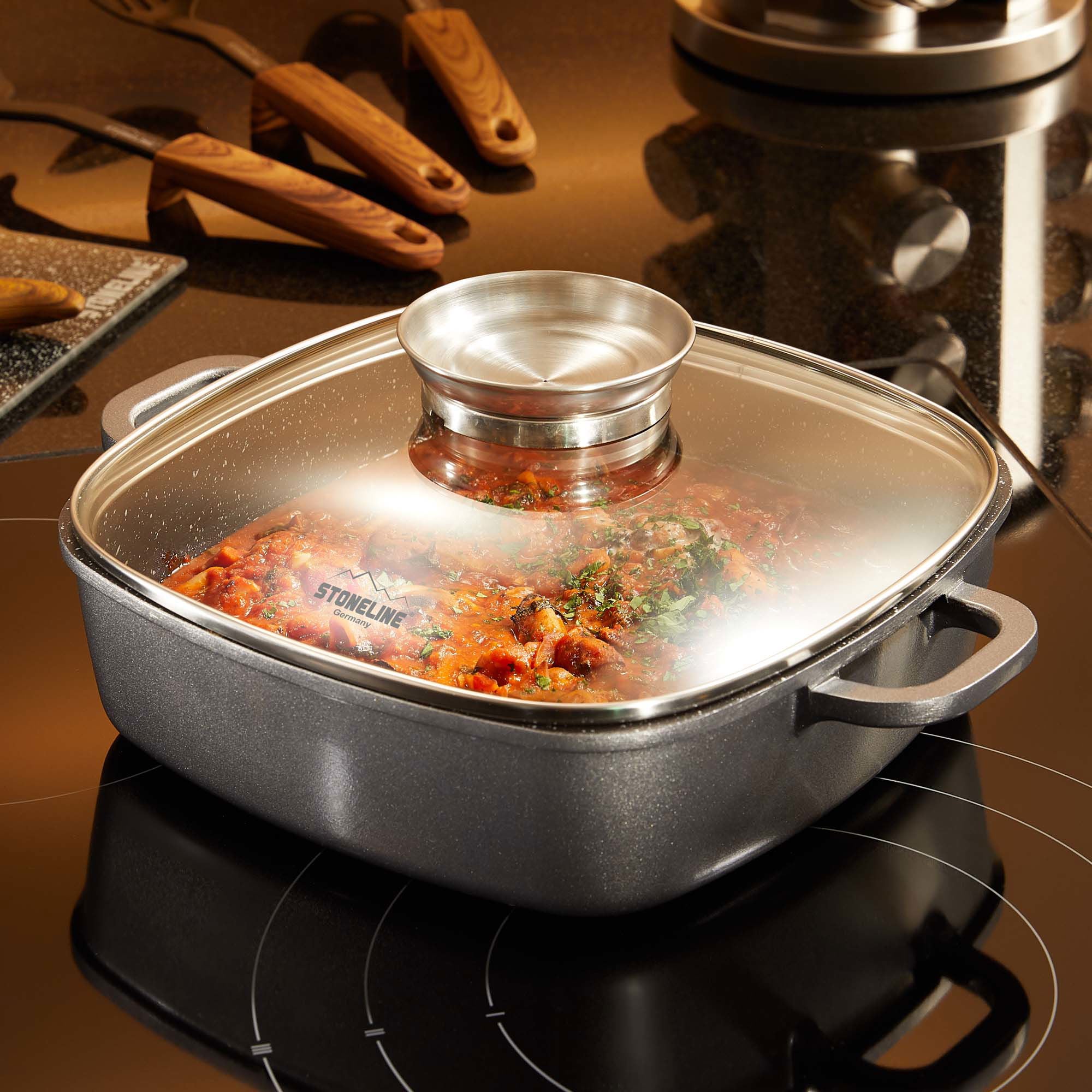 Poêle carrée 24 x 24 cm, avec couvercle en verre arômatiseur Stoneline - Mathon - 3