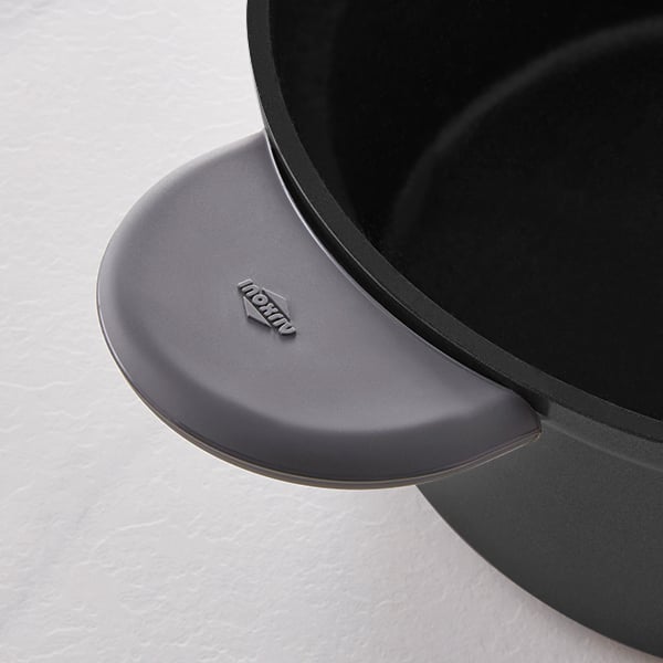 Lot cocotte légère ronde en fonte d