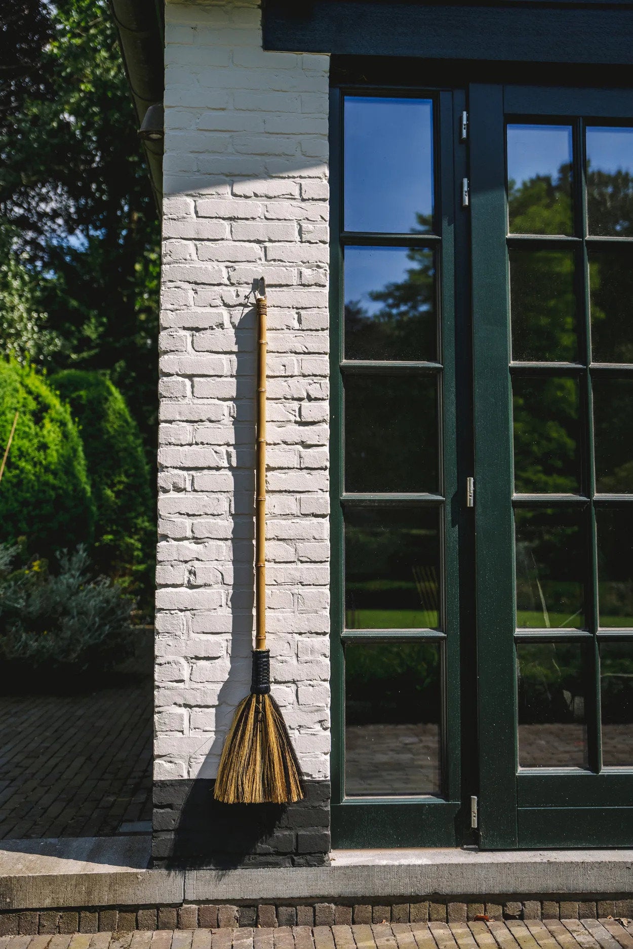 Le Grand Balai - Noir Naturel Bazar Bizar - Mathon - 5