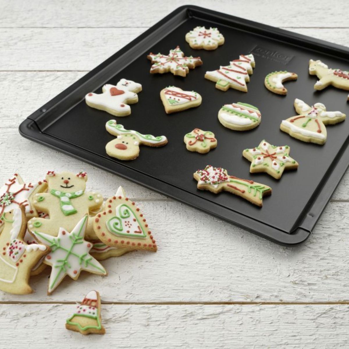 Ensemble avec plaque à pâtisserie extensible et 10 emporte-pièces Zenker Zenker - Mathon - 2