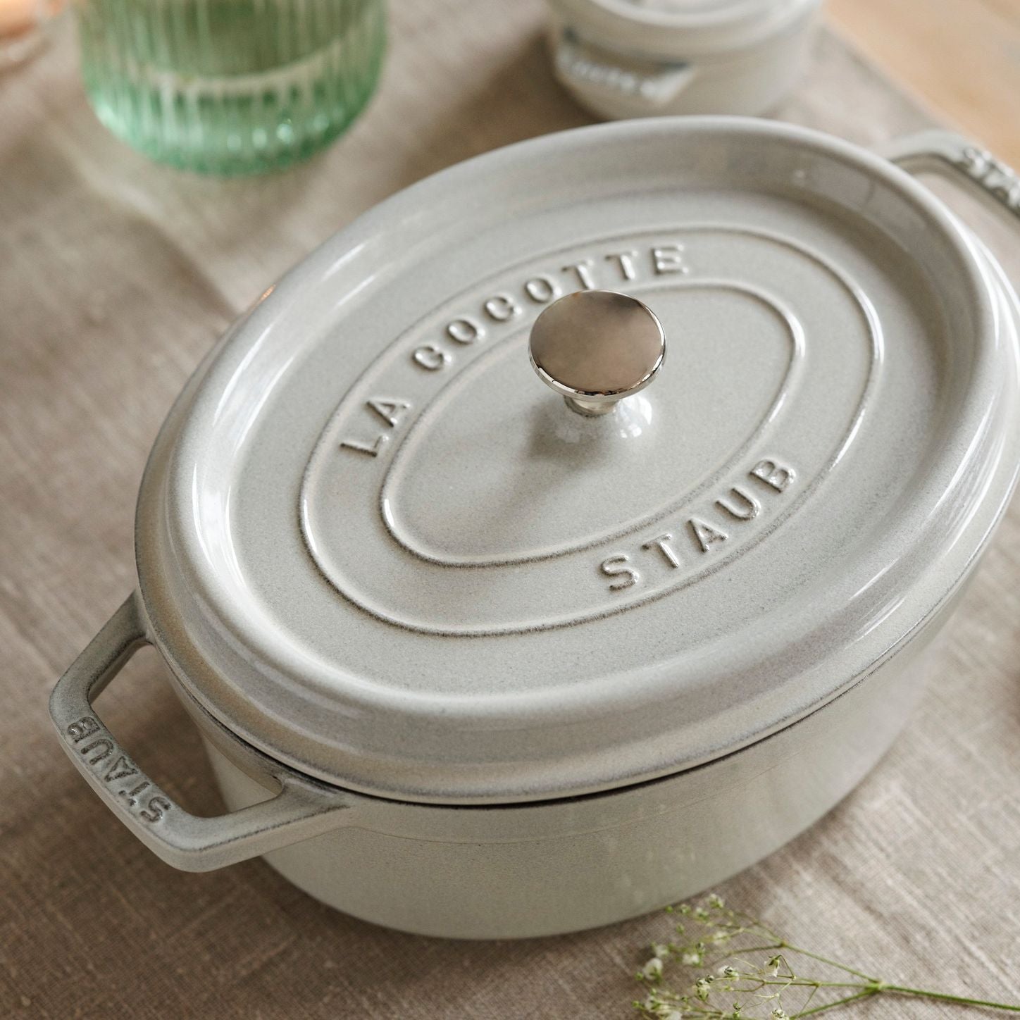 Cocotte 33 cm, Fonte, Ovale, Truffe blanche Staub - Mathon - 3