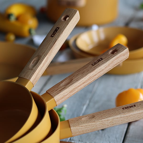 Casserole Ector induction aluminium revêtu manche en bois 18 cm jaune Ogo - Mathon - 4