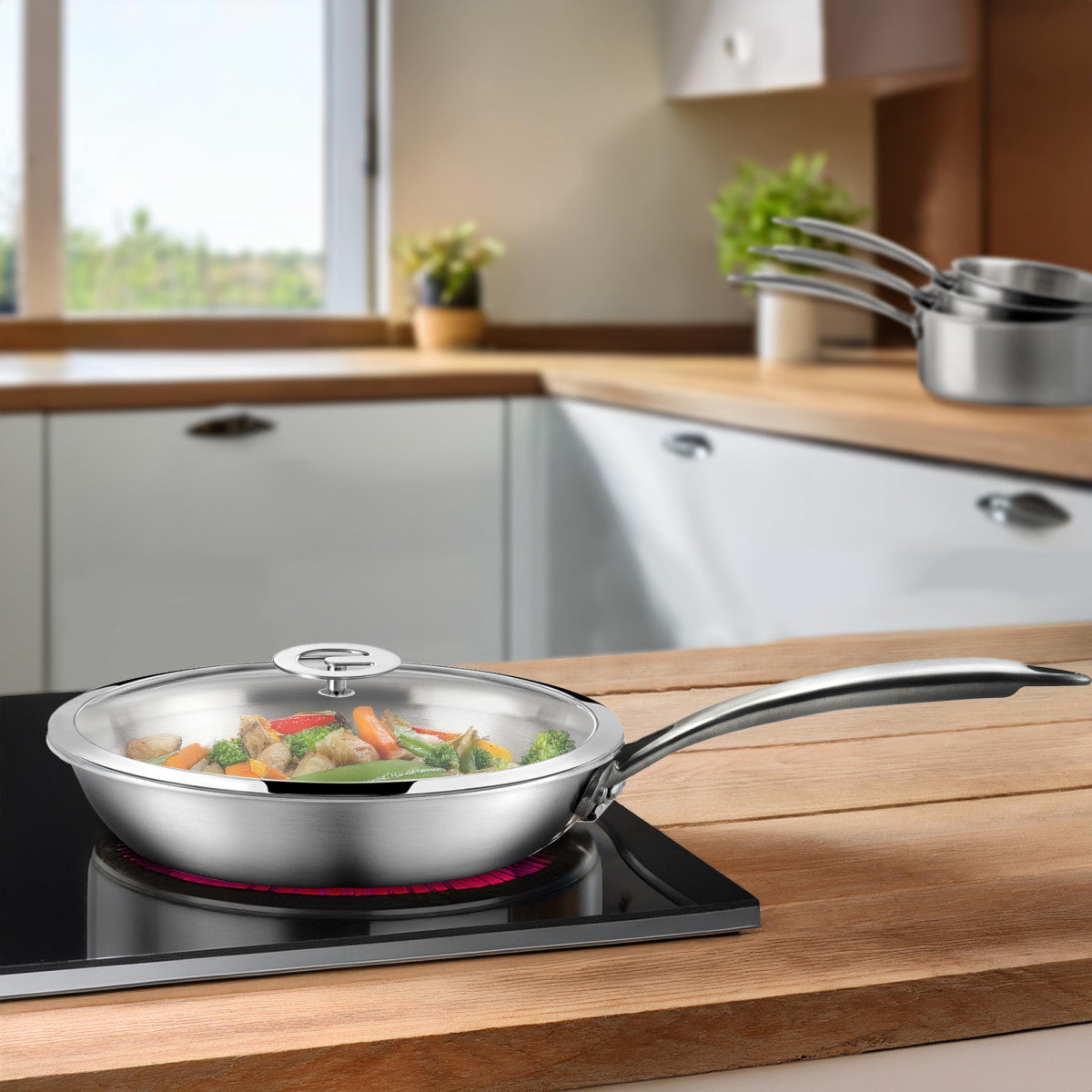 Gourmet – Lot de 3 casseroles inox 16/18/20 cm, 1 poêle inox 24 cm, 1 couvercle 24 cm Cuisinox - Mathon - 6