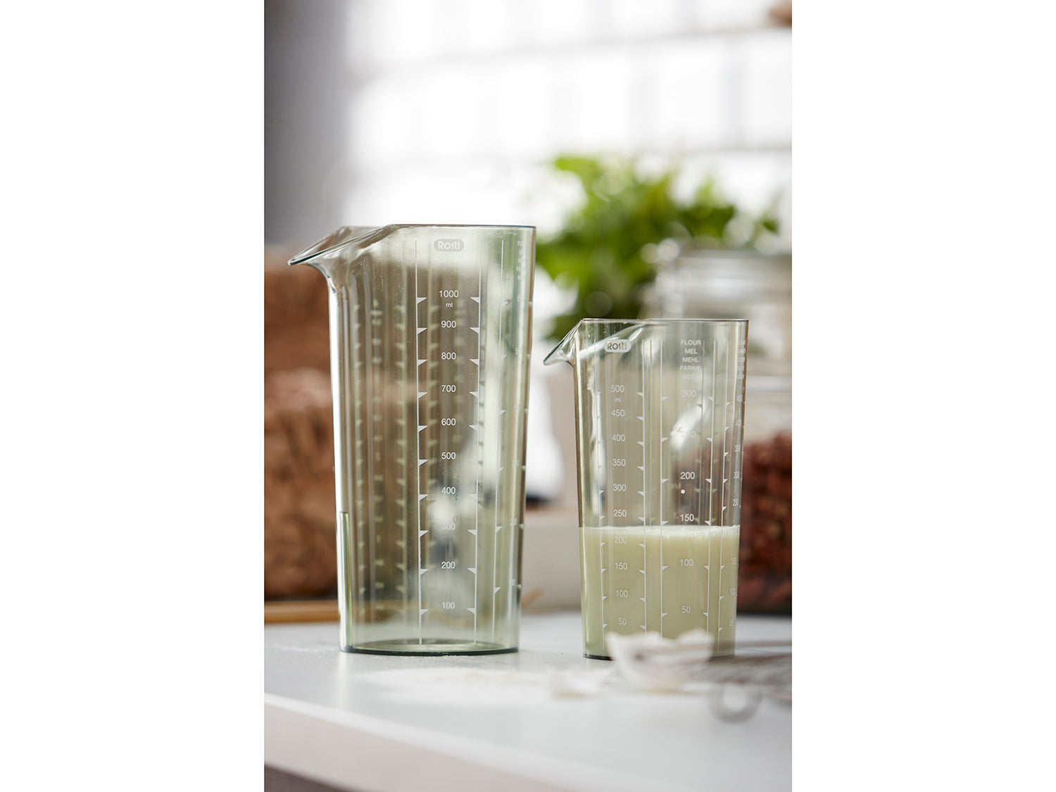 Pichet doseur CLASSIC 1l en plastique rigide Gris fumé Rosti - Mathon - 2