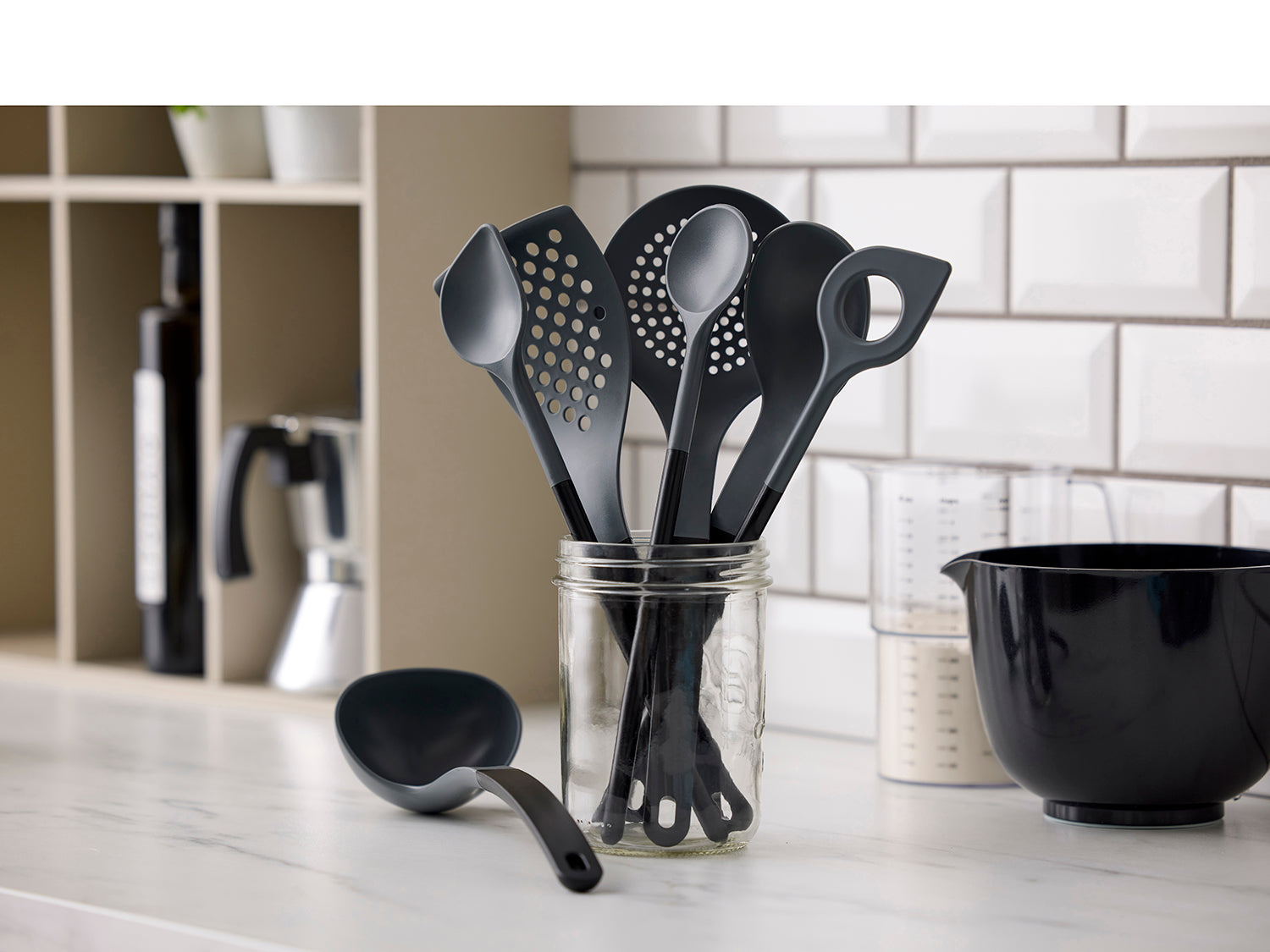 Cuillère à mélanger avec trou NEW OPTIMA en nylon Noir Rosti - Mathon - 7