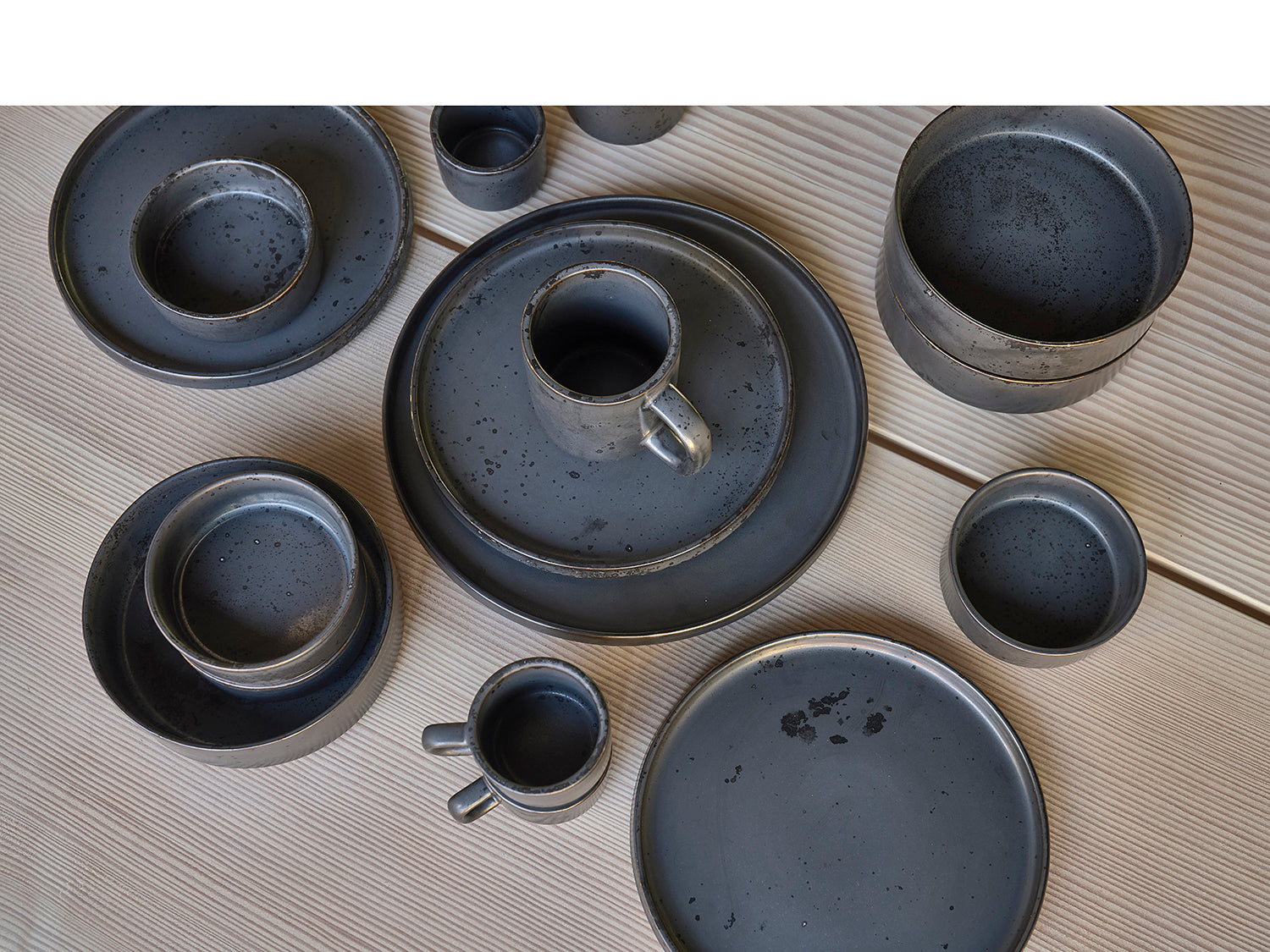 Set de 2 assiettes plate FJORD en porcelaine Noir métallisé Villa Collection - Mathon - 7