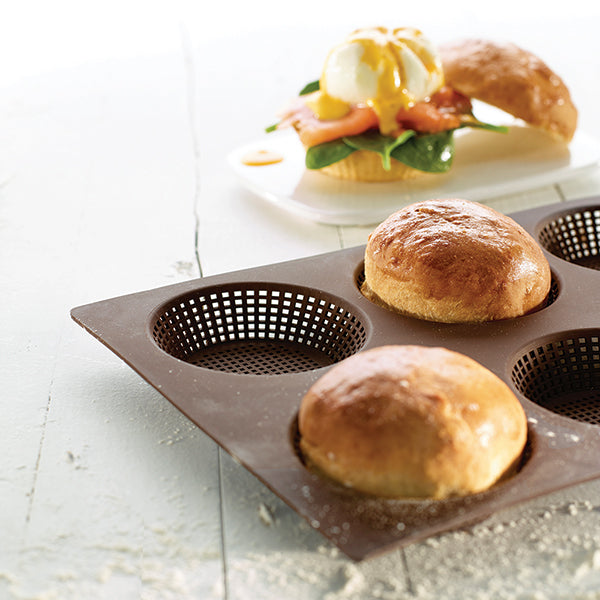 Plaque perforée 6 petits pains ronds en silicone Lékué - Mathon - 1