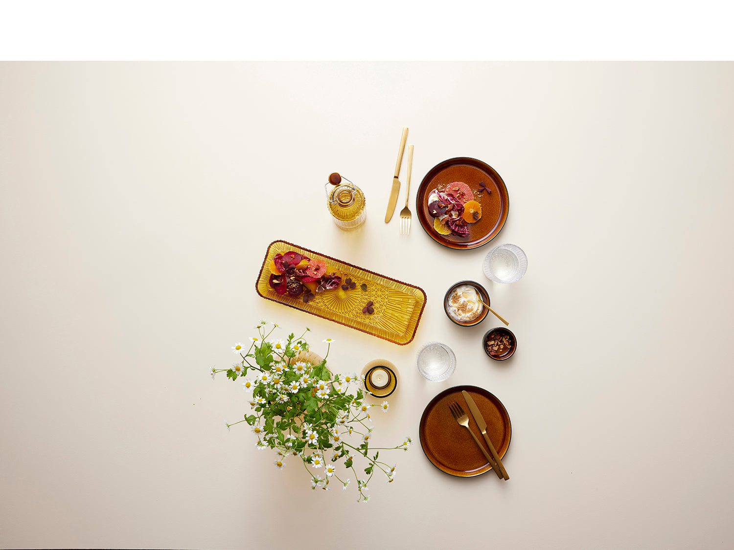 Plat de service rectangulaire KUSINTHA en verre Ambre Bitz - Mathon - 3