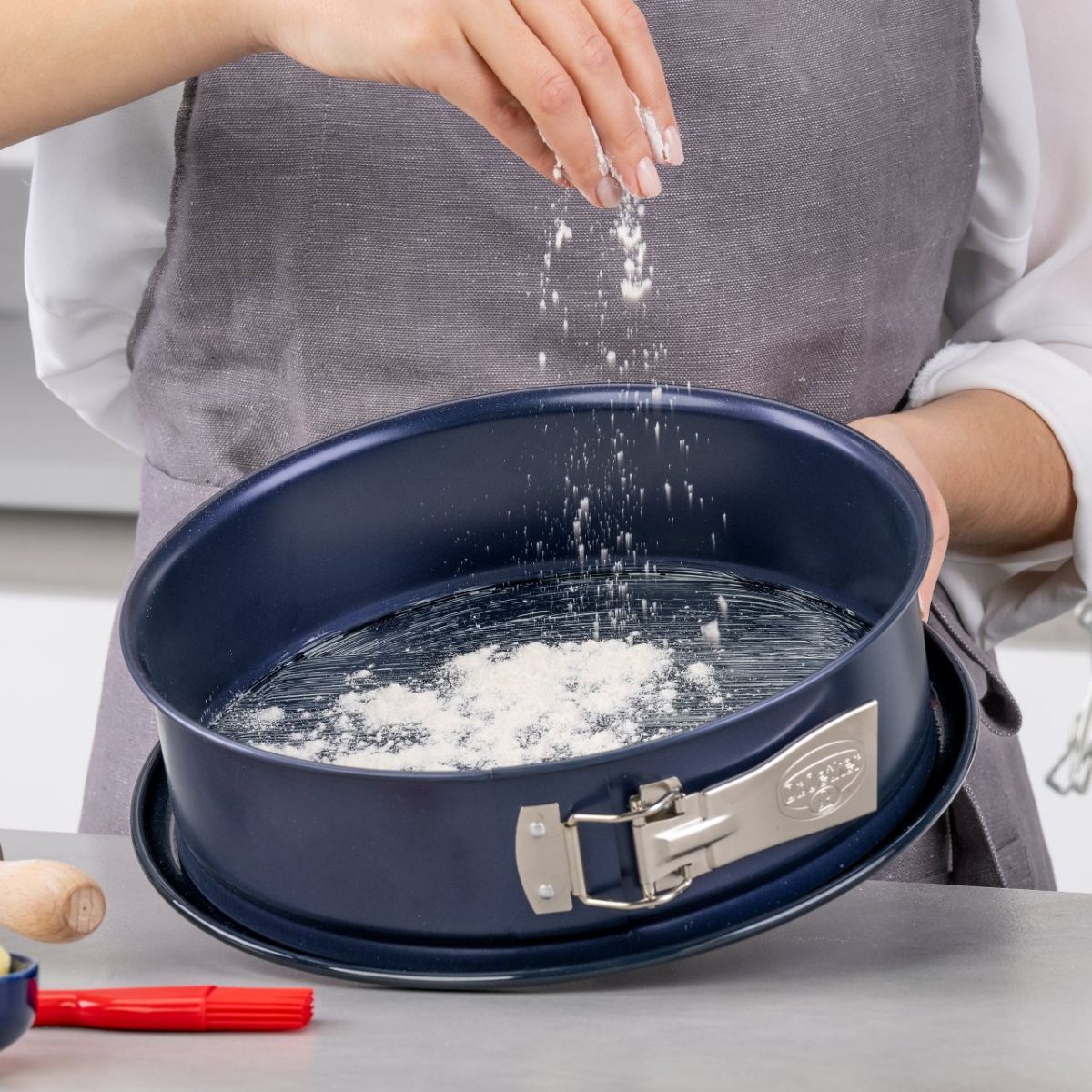 Ensemble de 2 Moules à manqué à charnière 26 cm  Back Liebe Dr. Oetker - Mathon - 7