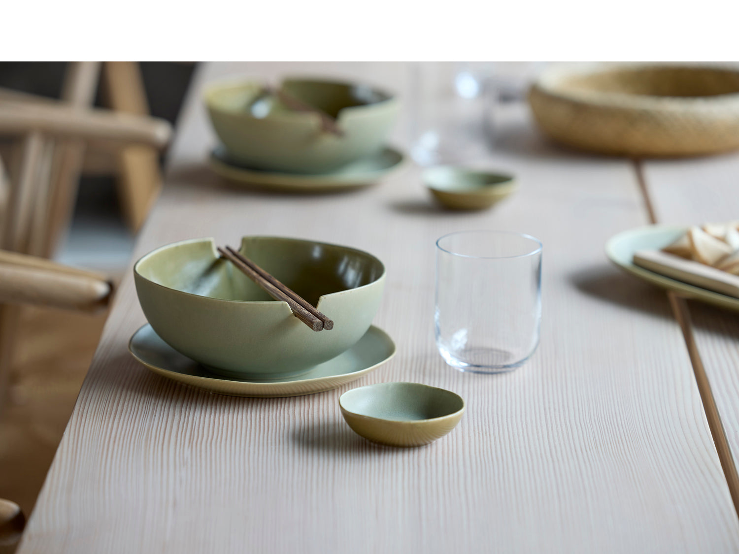 Assiette plate UMAMI en grès Vert pur Villa Collection - Mathon - 3