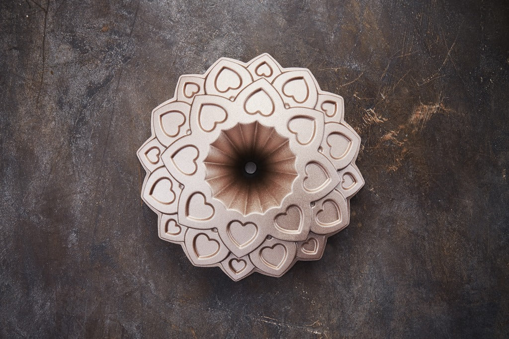 Moule à patisserie en aluminium, Love, D23xH9 cm Birkmann - Mathon - 2