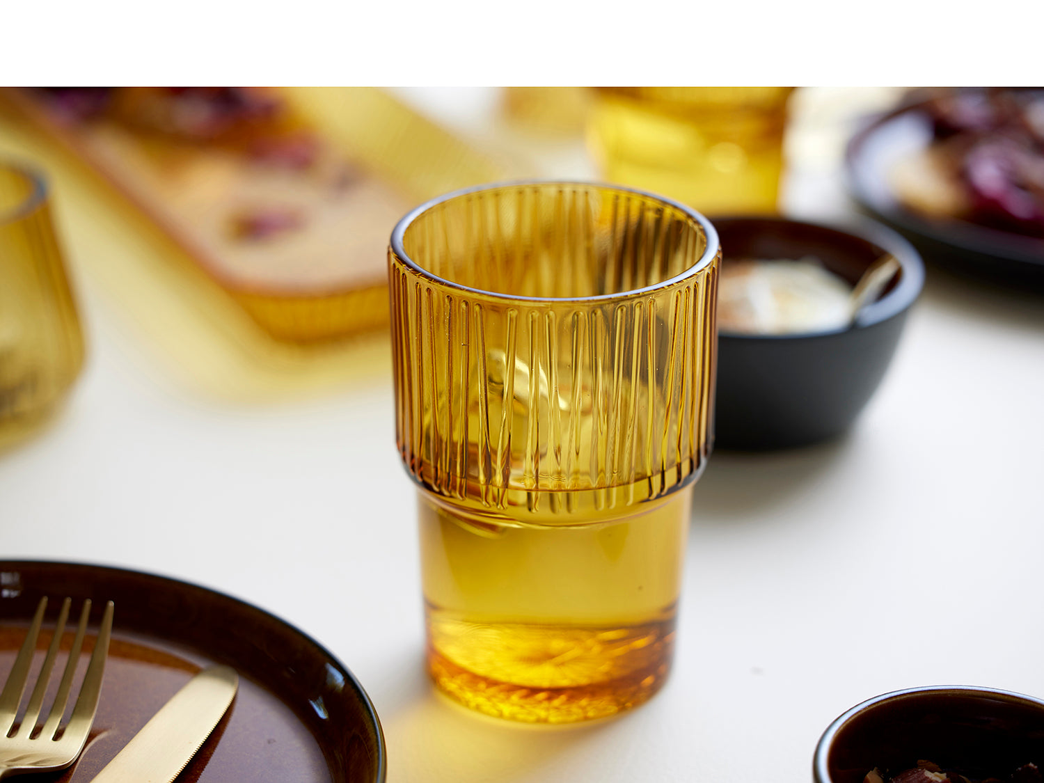 Set de 4 verres à café KUSINTHA en verre coloré Ambre Bitz - Mathon - 9