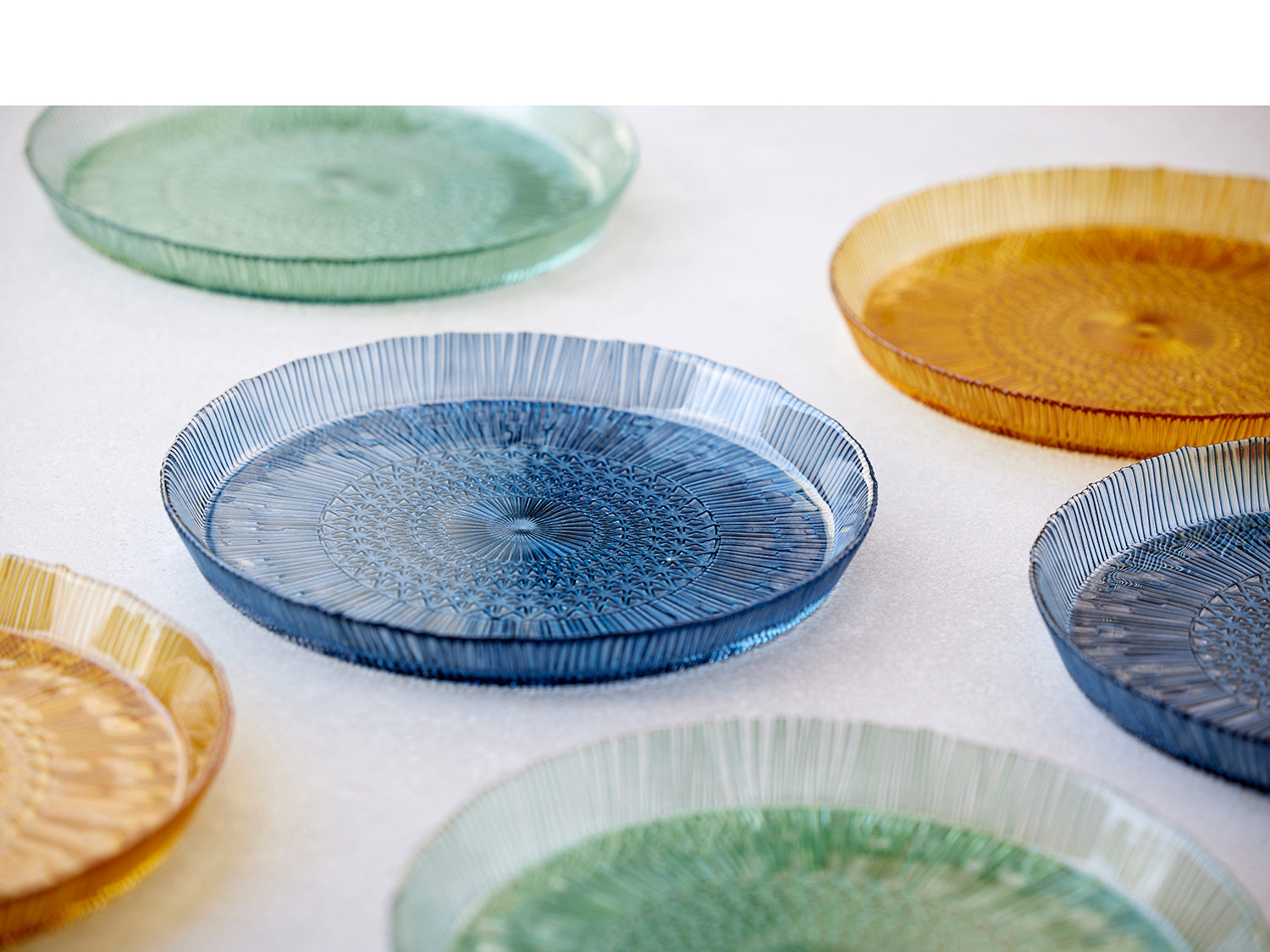 Plat de service rond KUSINTHA en verre Bleu Bitz - Mathon - 6