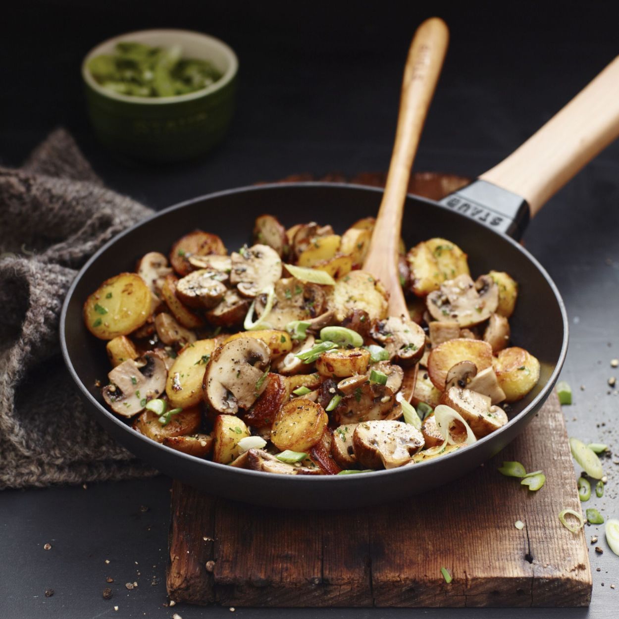 STAUB Poêle en Fonte, Ø 26 cm, Noir Mat Staub - Mathon - 2