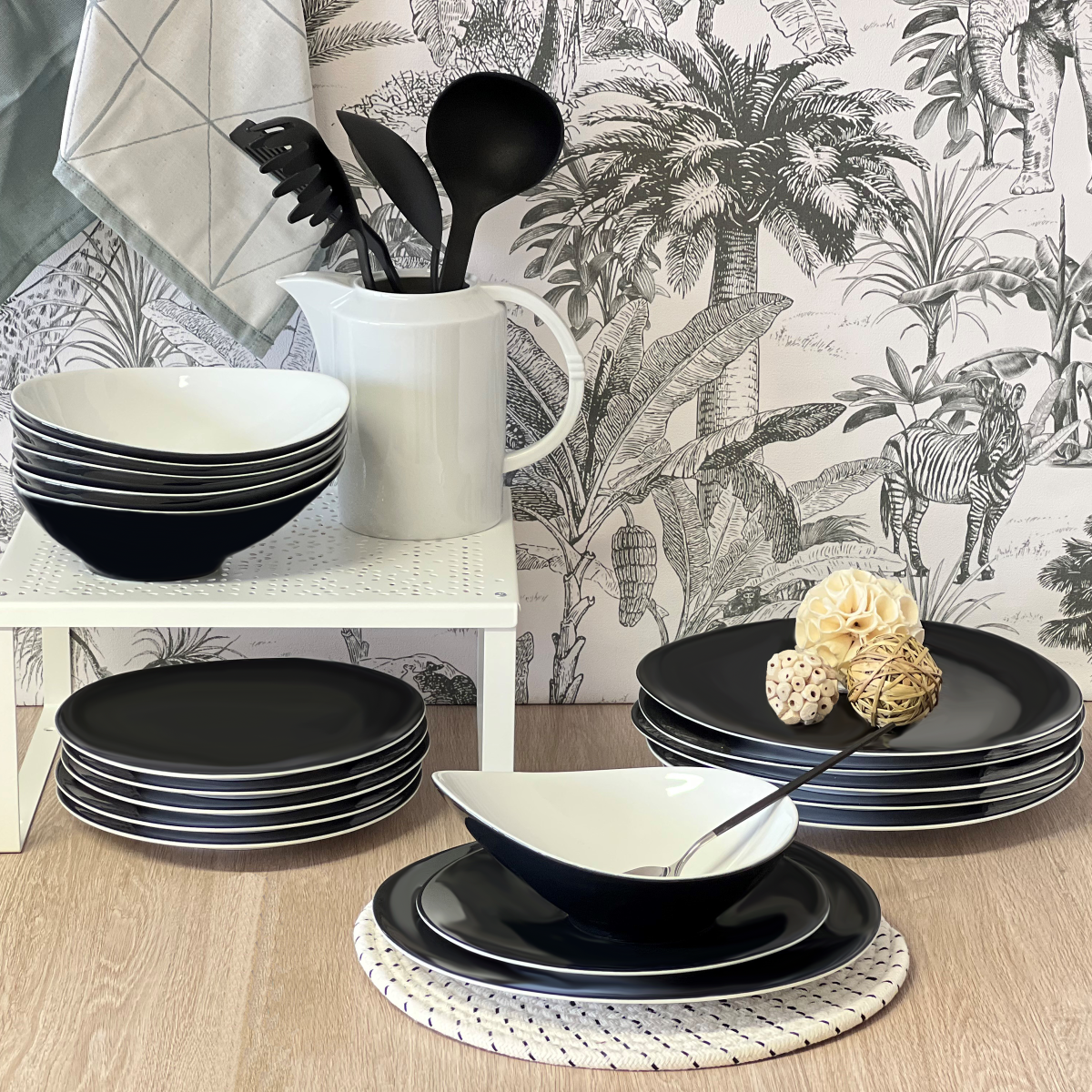 Sven Noir - Service de vaisselle 18 pièces Médard de Noblat - Mathon - 7