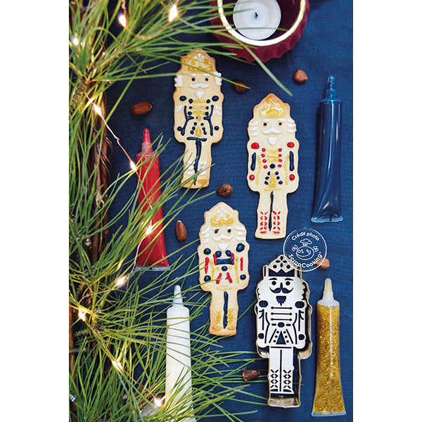 Découpoir + embosseur Casse-Noisette Scrapcooking - Mathon - 3