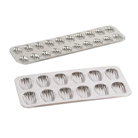 Lot plaque 12 madeleines et plaque 20 madeleinettes en fer blanc Gobel - Mathon - 1