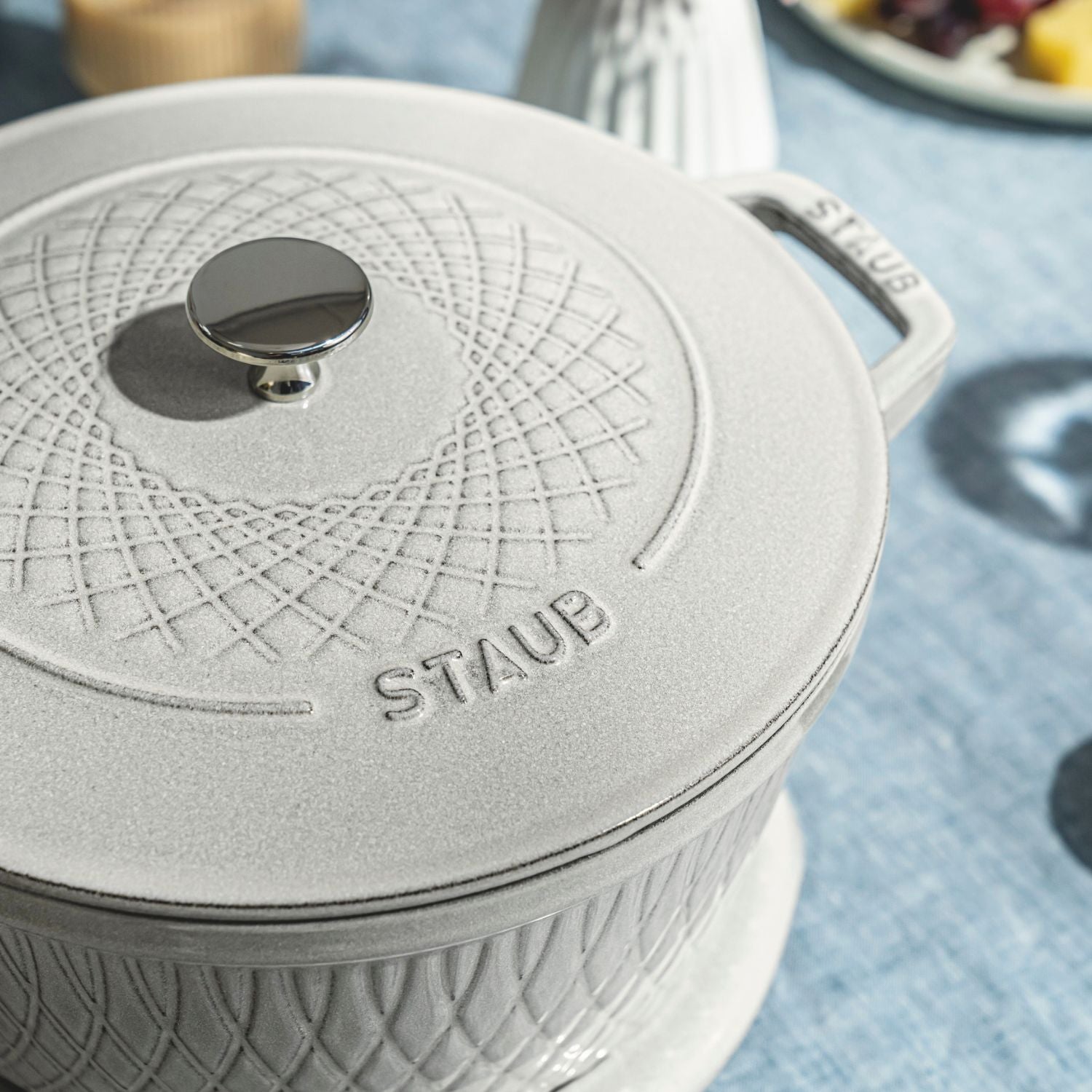 Cocotte twister 20 cm, Rond(e), Truffe blanche, Fonte Staub - Mathon - 4