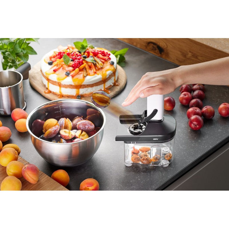 Dénoyauteur de prunes Corer en acier plastique et silicone Gefu - Mathon - 3