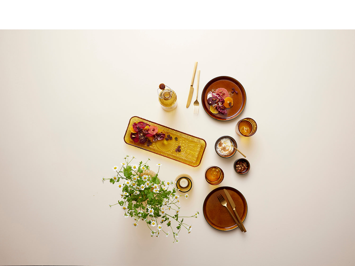 Plat de service rectangulaire KUSINTHA en verre Ambre Bitz - Mathon - 4