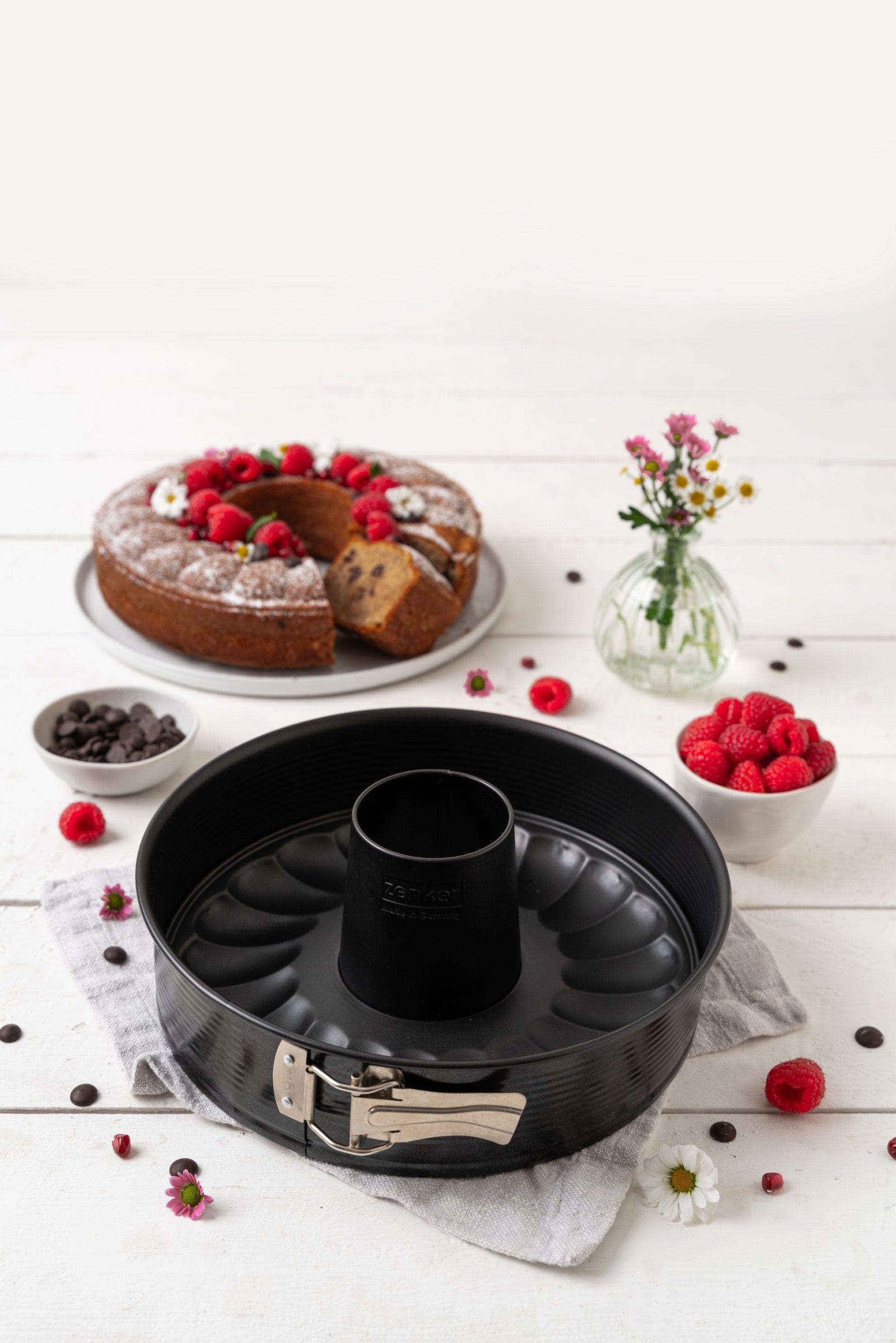 Moule à manqué et à savarin double fond 28 cm Zenker PerfectBack+ Zenker - Mathon - 2