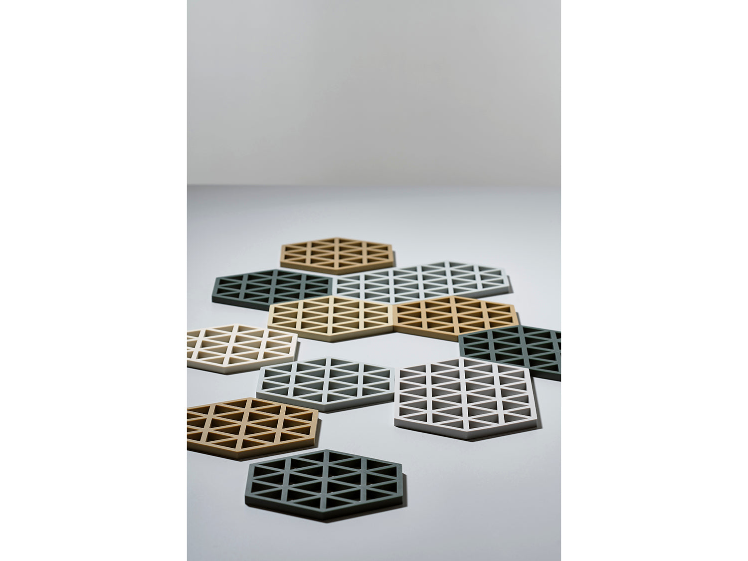 Dessous-de-plat TRIANGLES en silicone Gris froid Zone Denmark - Mathon - 3