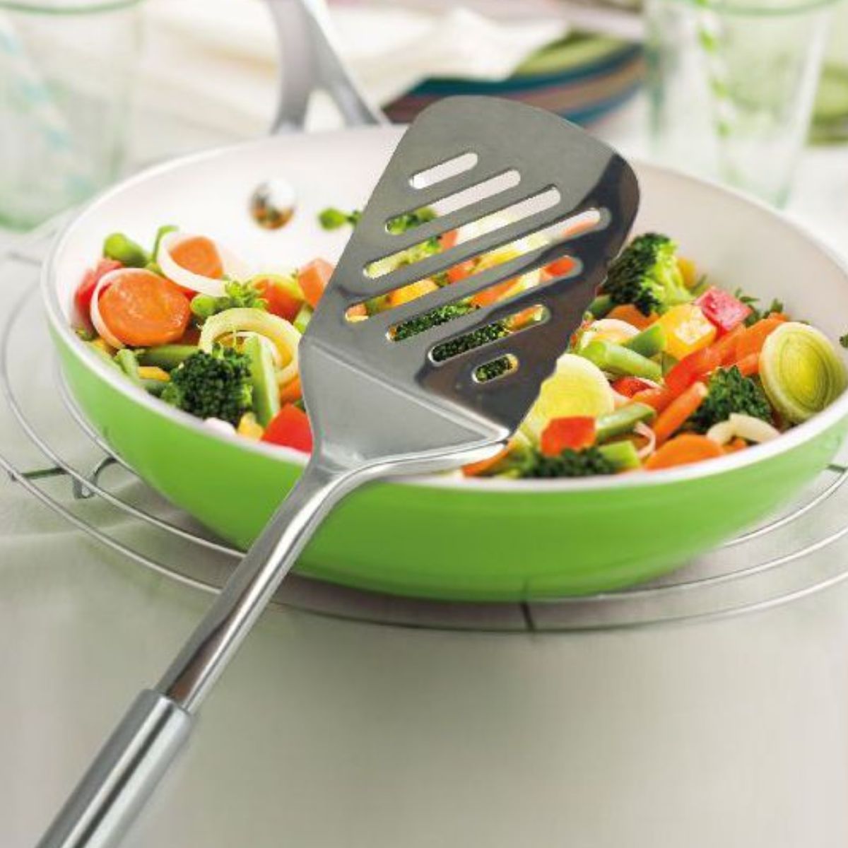 Ensemble de 4 ustensiles de cuisine en inox louche écumoire spatule et cuillère  Elemental Fackelmann - Mathon - 2