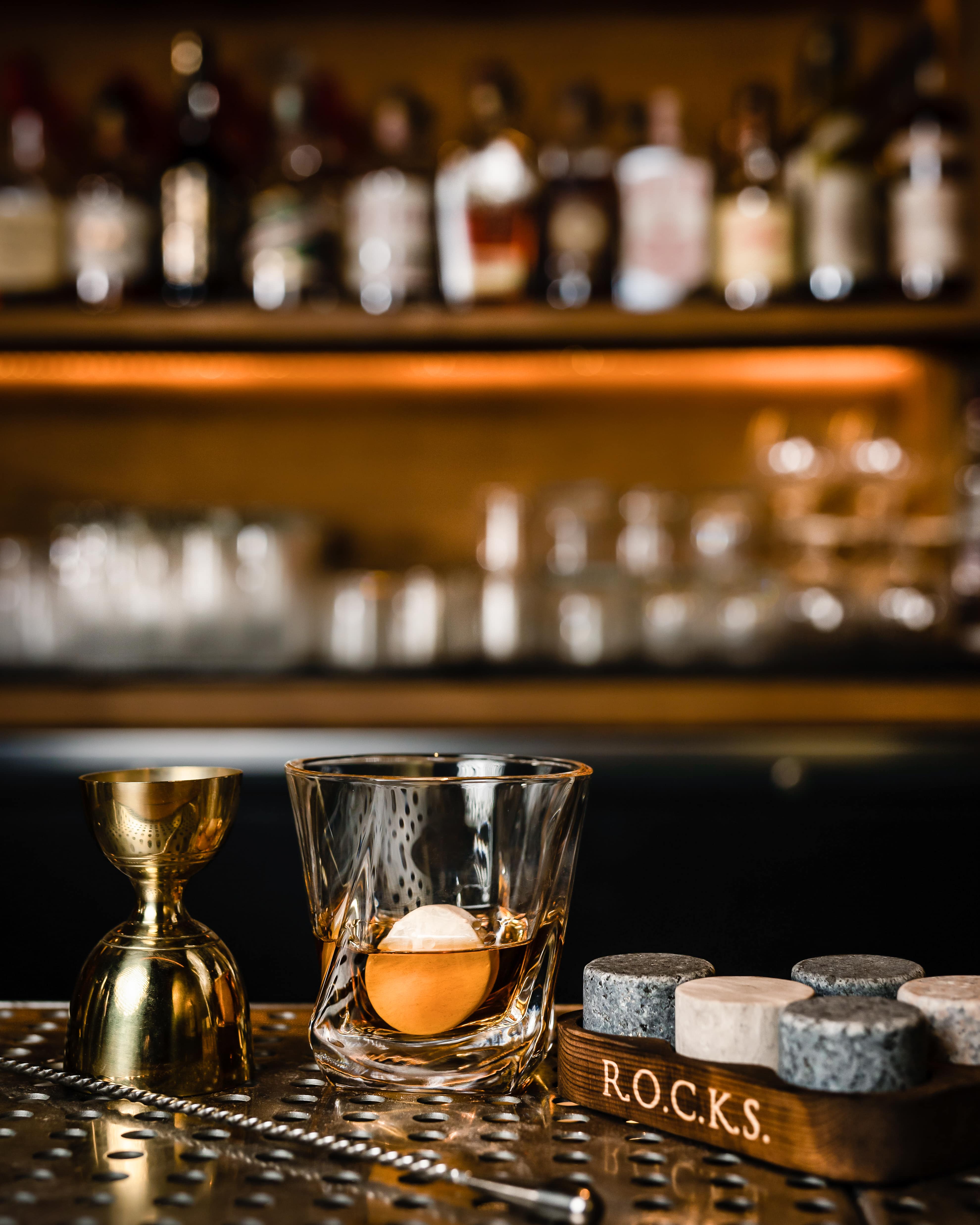 Coffret Pierres à Whisky et Verre en Cristal Réserve avec 6 Pierres Artisanales Rondes en Granit - Mathon - 5