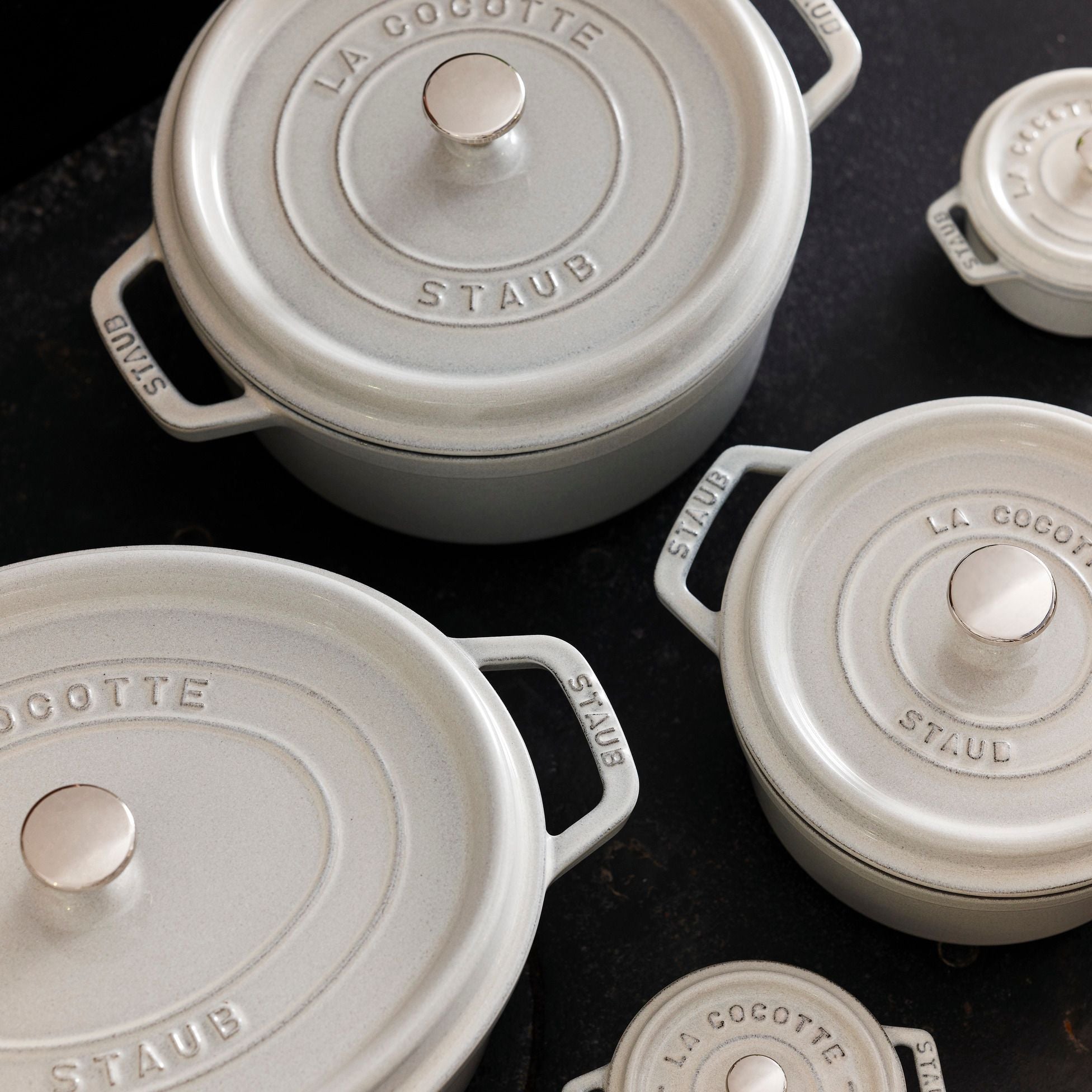 Cocotte 33 cm, Fonte, Ovale, Truffe blanche Staub - Mathon - 5