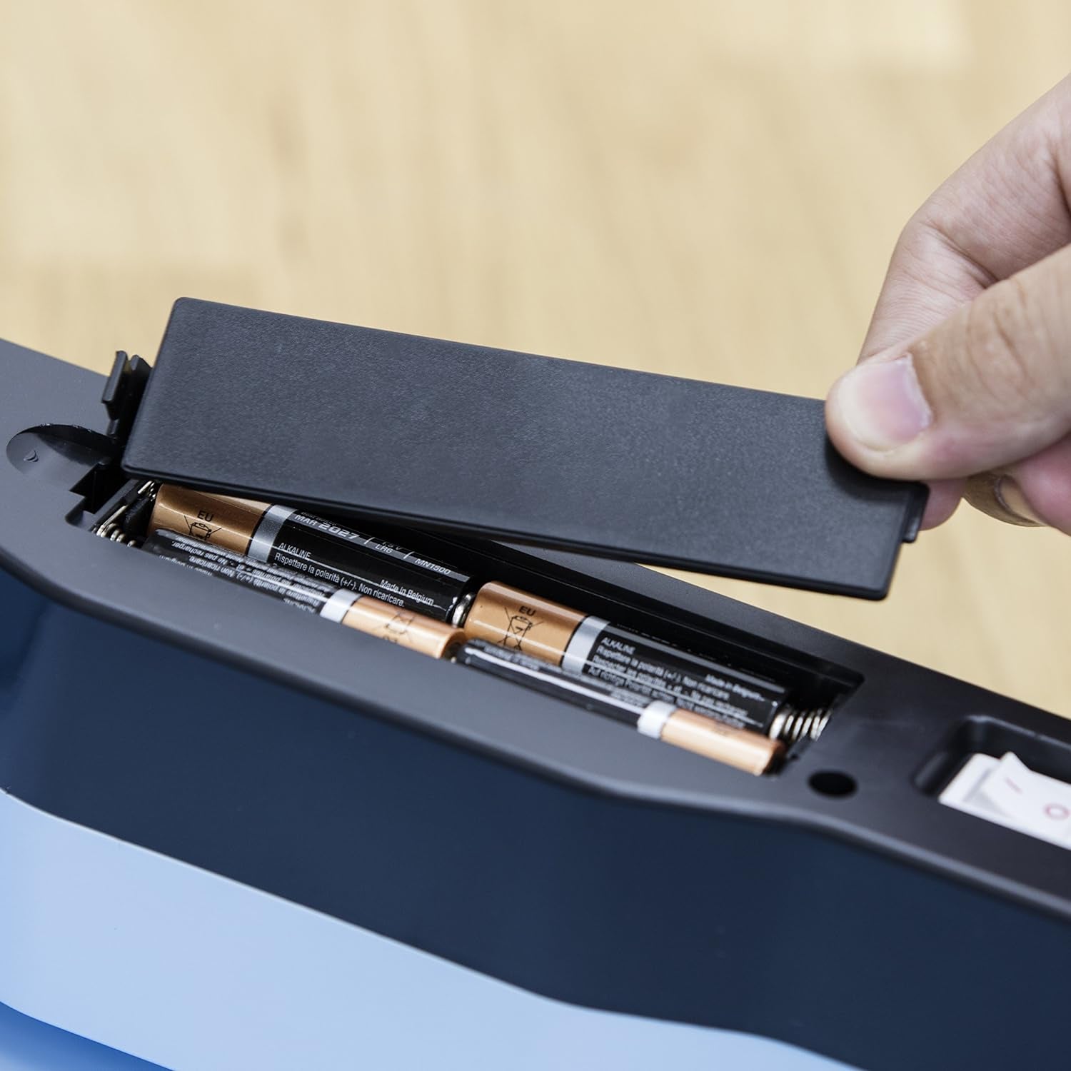 Retro Poubelle à Ouverture Automatique avec Capteur, Métal, 45 Litres, Vintage  Bleu SWKA4500BLNEU - Mathon - 5