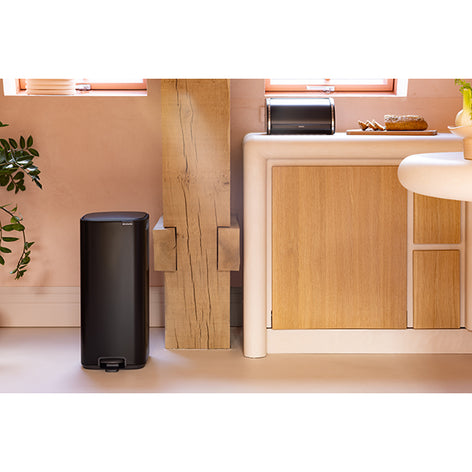 Poubelle rectangulaire à pédale Bo noire 30 L  Brabantia - Mathon - 2