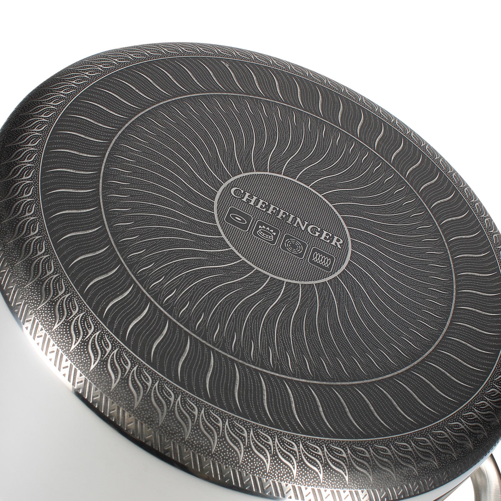 Marmite 24cm - "Black Cube" Gam Hotel - Mathon - 2