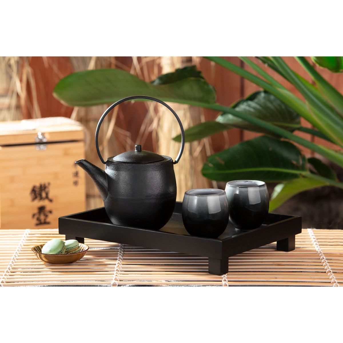 Asia Noir - Plateau Izumi Bredemeijer - Mathon - 2