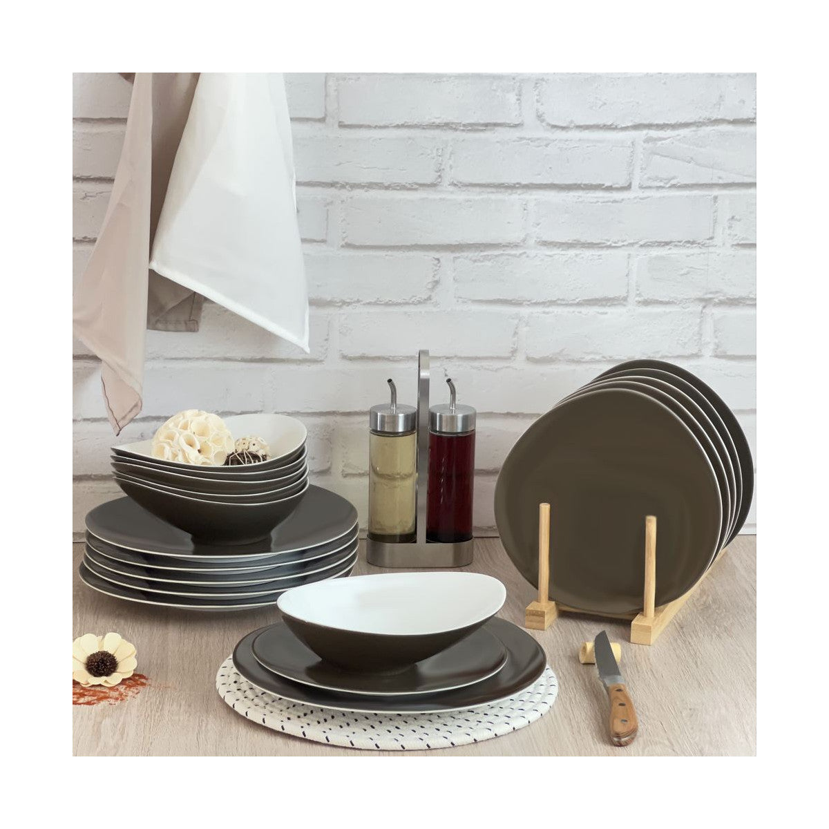 Sven Taupe foncé   - 6 assiettes creuses Médard de Noblat - Mathon - 2