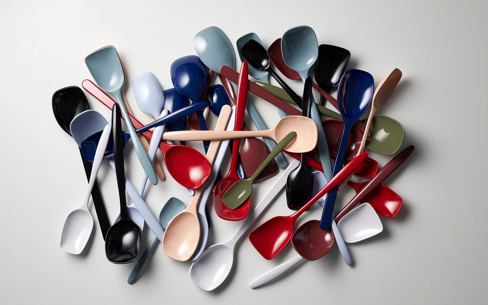 Cuillère large NEW CLASSIC en durostima® Rouge Rosti - Mathon - 9