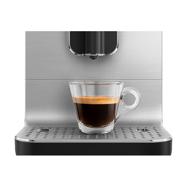 Machine à café avec broyeur intégré 7L 1350W BCC11BLMEU Smeg - Mathon - 5