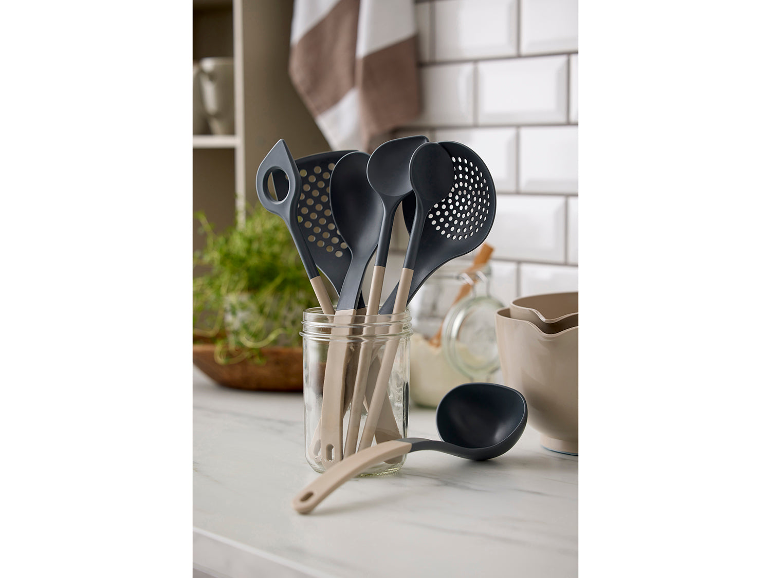 Cuillère à douille avec pointe NEW OPTIMA en nylon Humus Rosti - Mathon - 5