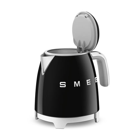 Mini bouilloire 0,8 L 1400 W KLF05BLEU noir Smeg - Mathon