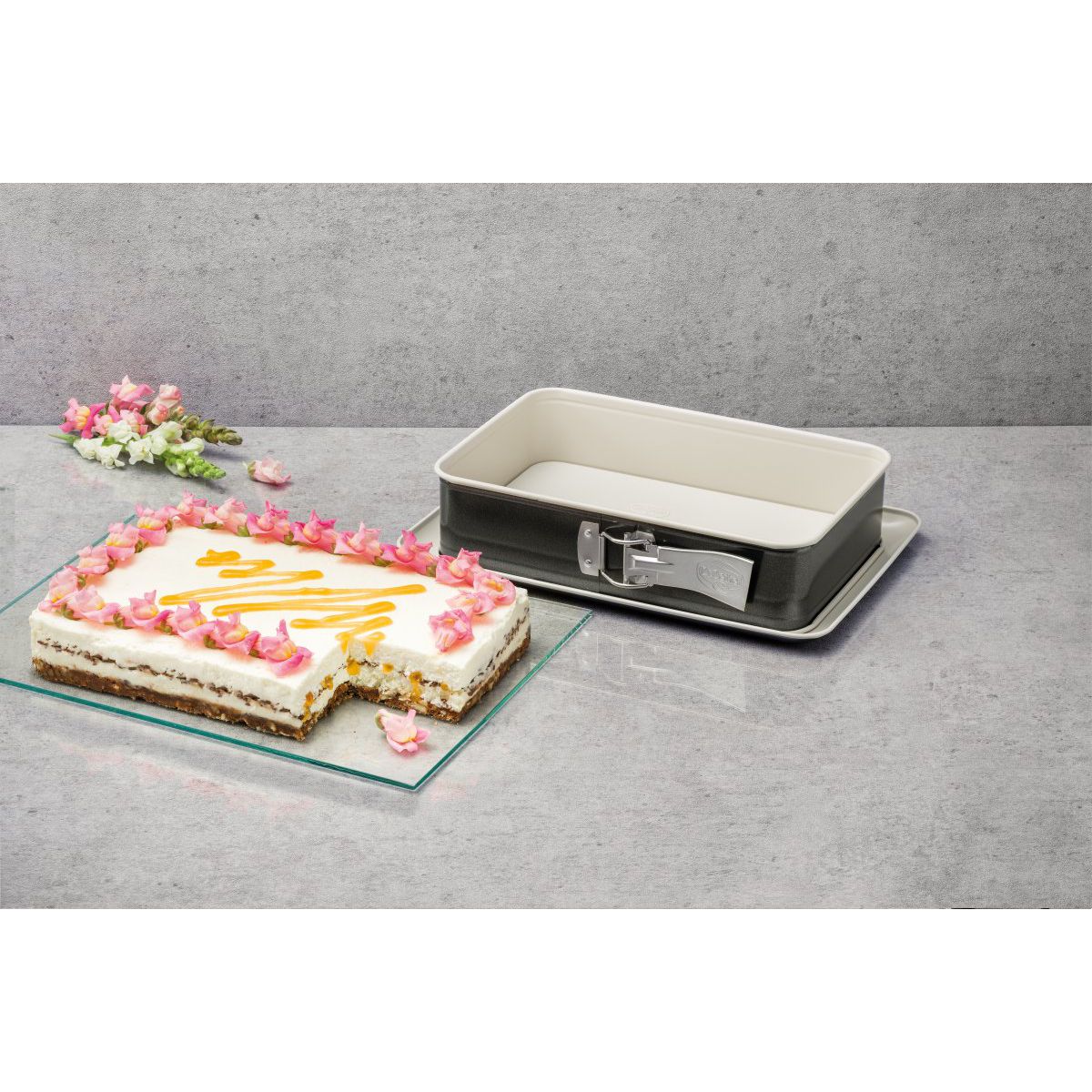 Ensemble de 4 moules à gâteaux de formes différentes de 28 à 32 cm  Back-Trend Dr. Oetker - Mathon - 8