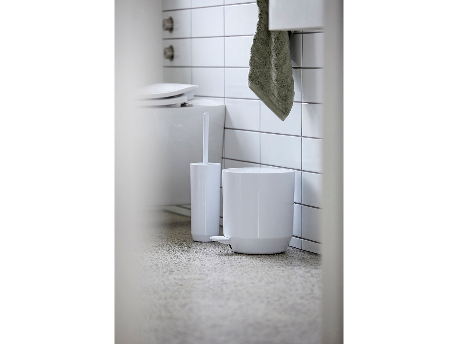 Poubelle à pédale SUII en thermoplastique acrylique Blanc Zone Denmark - Mathon - 2