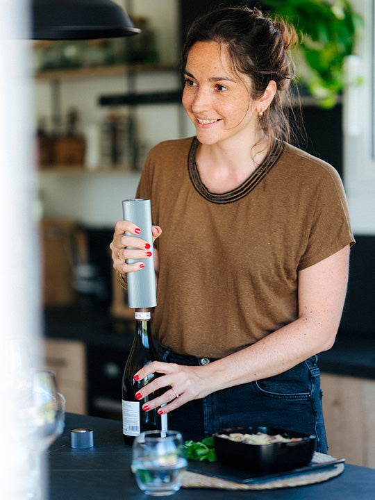 Line Reverse Tire-bouchon électrique rechargeable 100% automatique, alumunium, 21 cm - 8in. Peugeot - Mathon - 5