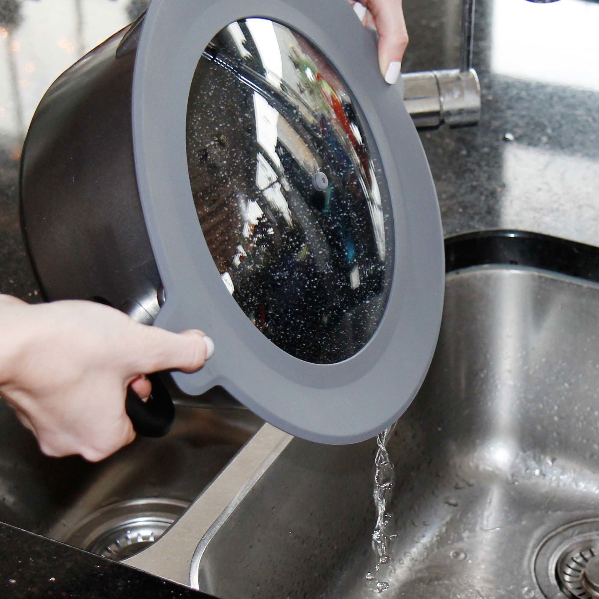 Couvercle universel en verre, avec bord en silicone pour un diamètre de 22/24/26/28 cm Stoneline - Mathon - 3