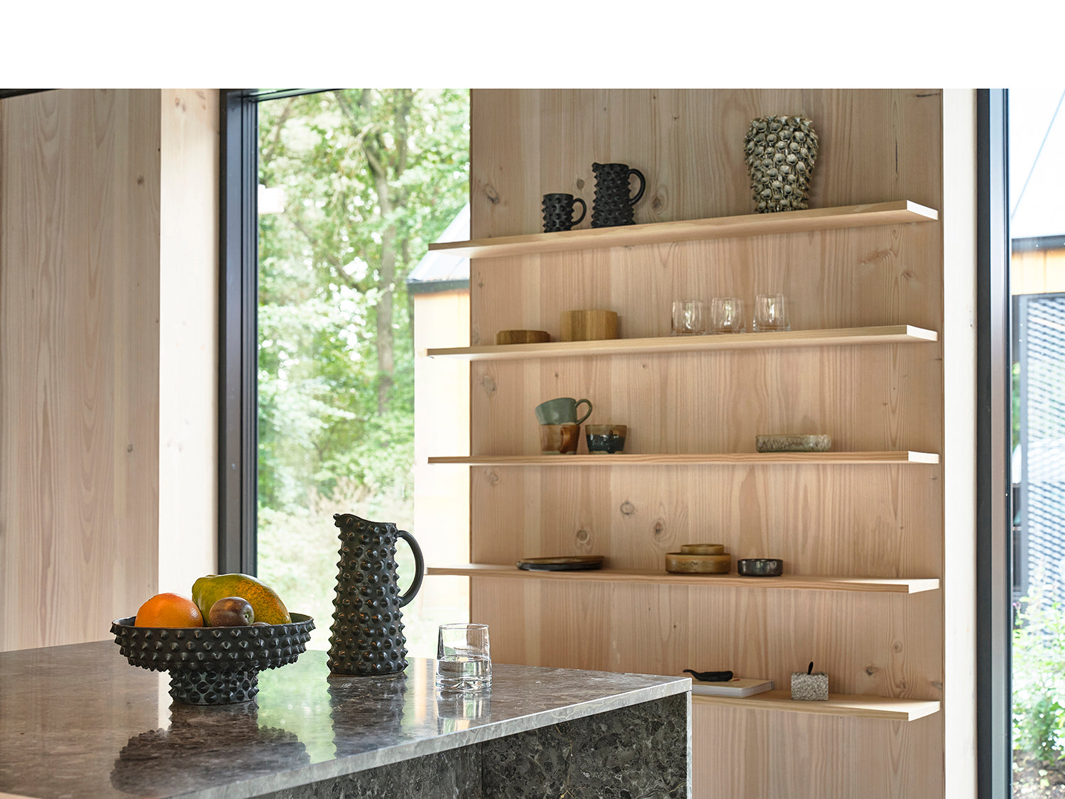 Plat VAEST en terre cuite Mat noir Villa Collection - Mathon - 4