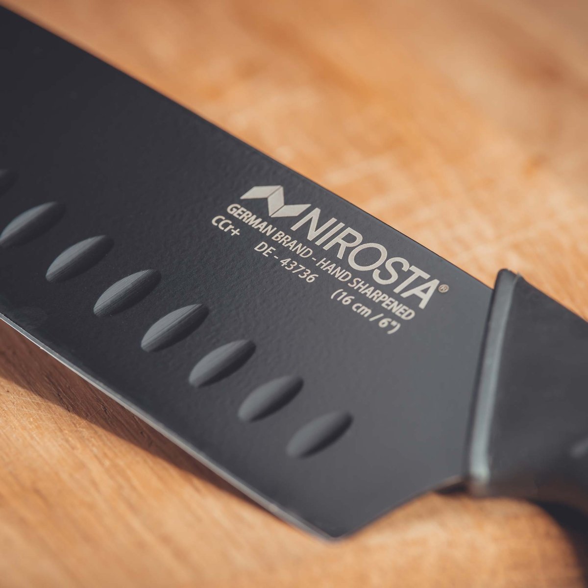 Couteau de cuisine Santoku lame de 16 cm  Black Edition Nirosta - Mathon - 5