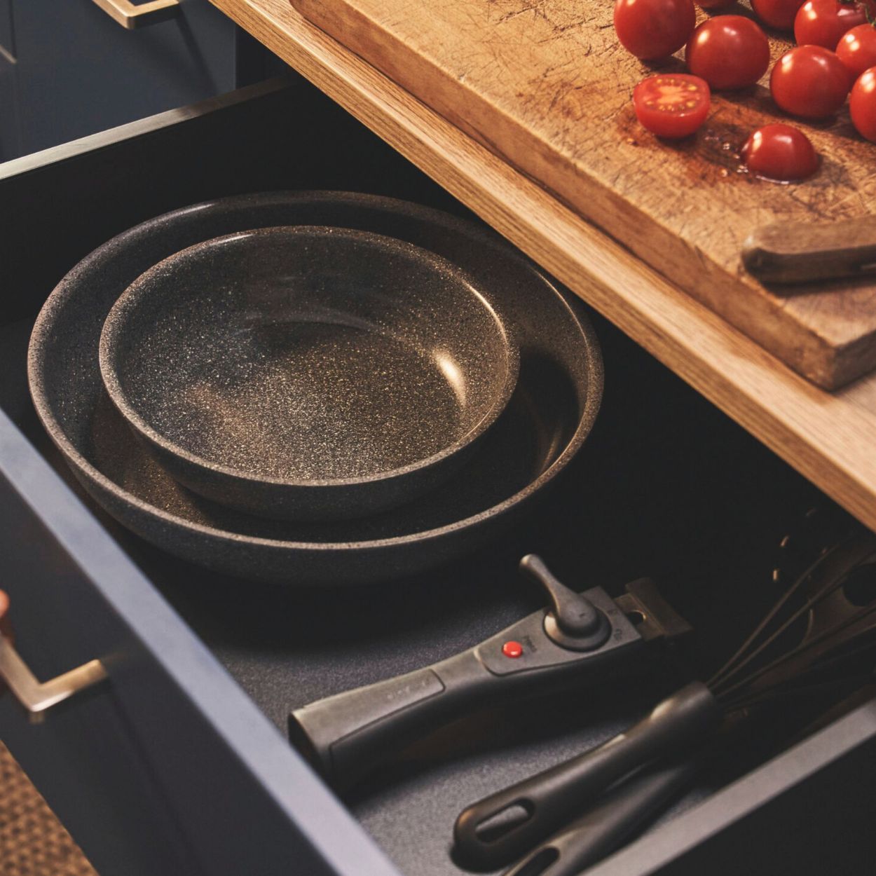 Set de 4 poêles Torre (Poêle 24 cm + Poêle 28 cm + x2 Poignée amovible) Ballarini - Mathon - 2