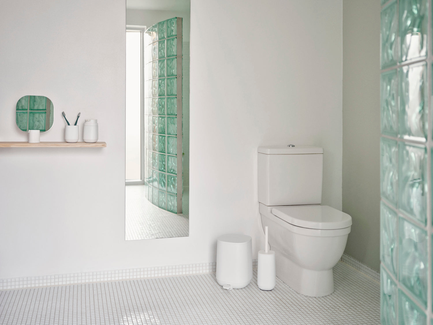 Gobelet pour brosse à dents Time en Béton Blanc Zone Denmark - Mathon - 2